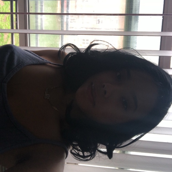 Meet your Posher, Lisa - Picture 1 of 1